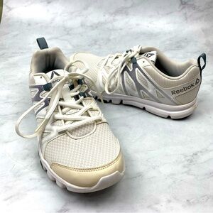 Reebok Full Lace Up Sporty Athletic Running Tennis Shoes Sneakers White Size 7.5